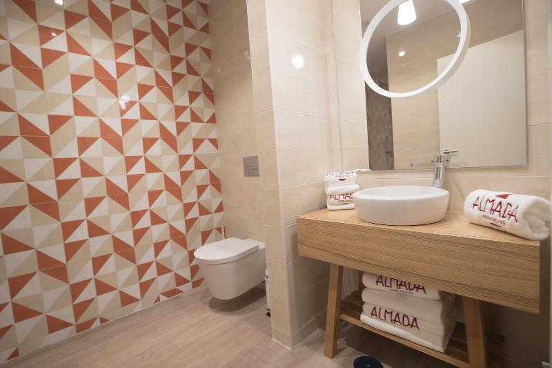 Almada Wine House - Tourism Apartments OOporto Esterno foto
