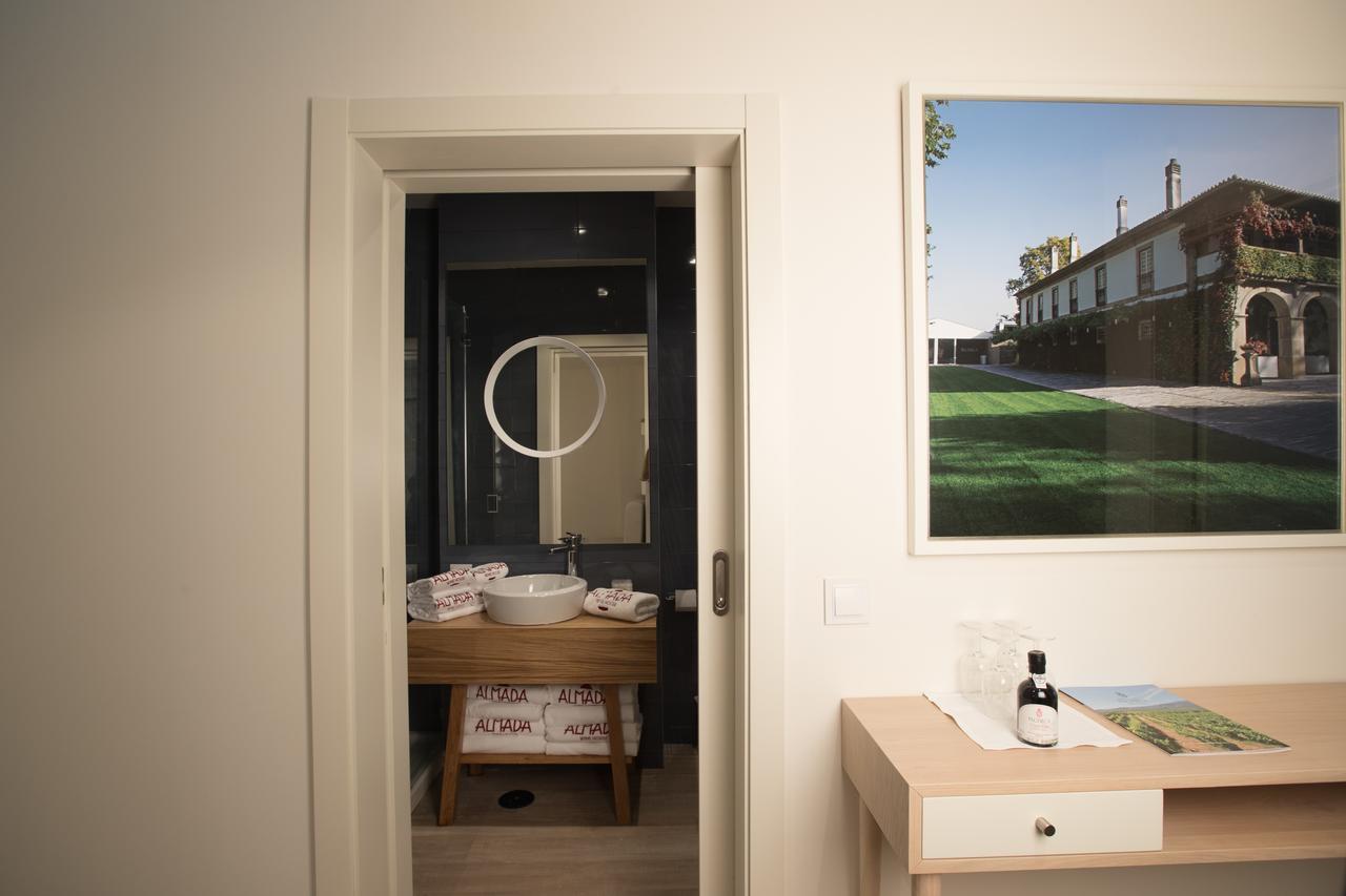 Almada Wine House - Tourism Apartments OOporto Esterno foto